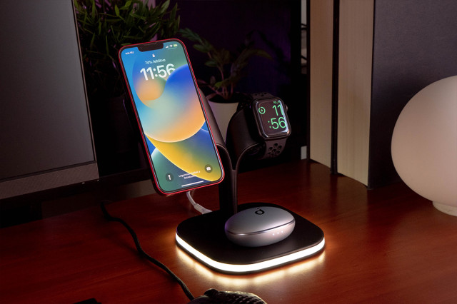 Boost 5 az 1-ben Vezeték nélküli MagSafe töltőállomás - fekete